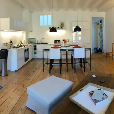 Appartement Charme Antique Bordelais